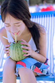 让我的指尖打扰你第二季免费观看